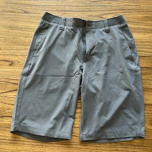 Under Armour grey golf shorts